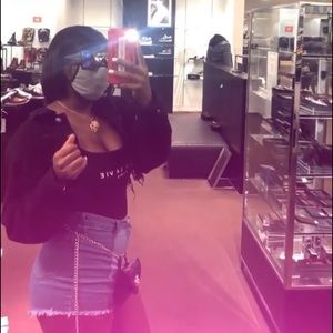 Meet your Posher, Ahniah